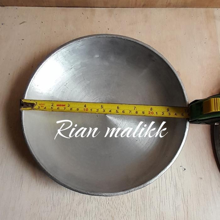 tutup loyang martabak manis ukuran 32 cm bahan aluminium tebal - 26cm