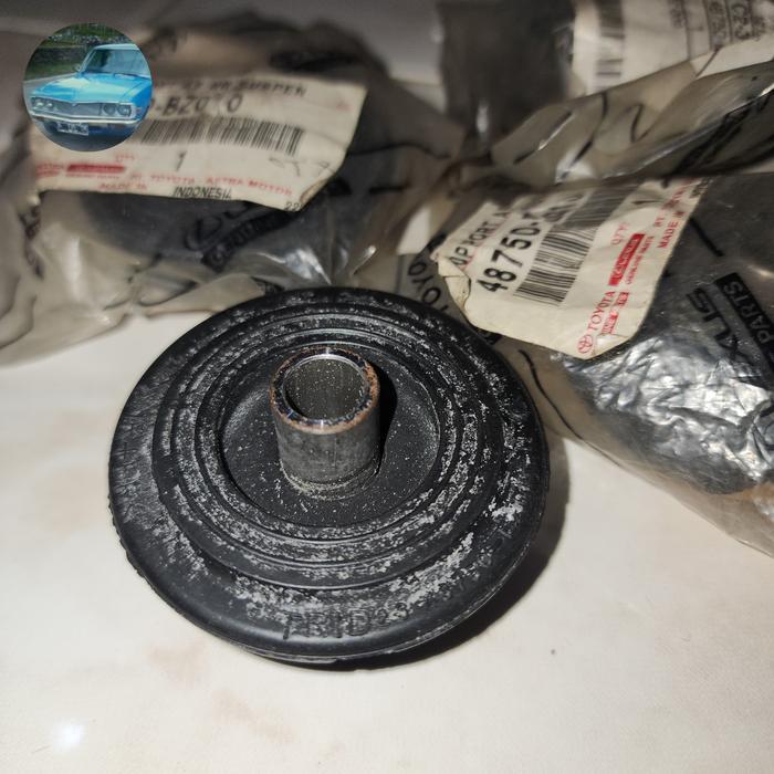 Karet Support Shock breaker Belakang Toyota Agya Ayla ORIGINAL TERLARIS