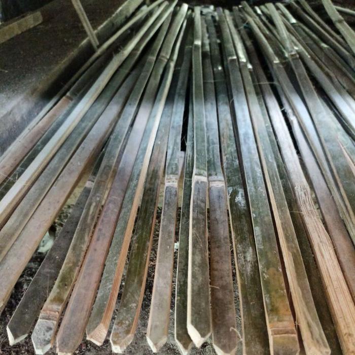 Bambu Bilah 150cm/Turus Ajir Penyangga Tanaman - Bambu Bilah, Tinggi : 150cm