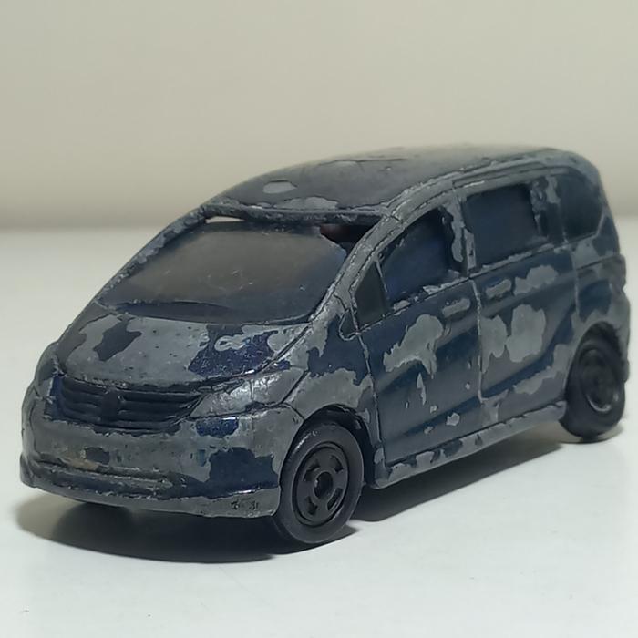 Diecast Tomica Honda Freed car Takara Tomy No 84 Junk