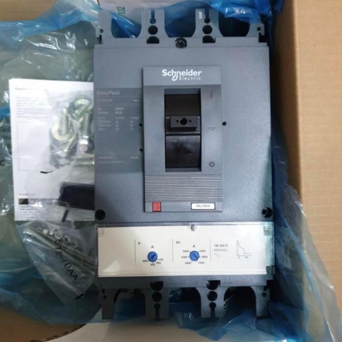 MCCB Schneider CVS630F 3P 500A 36kA New