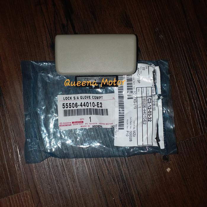 kunci tutup laci bawah grand innova original thn 2011-2015 PASS