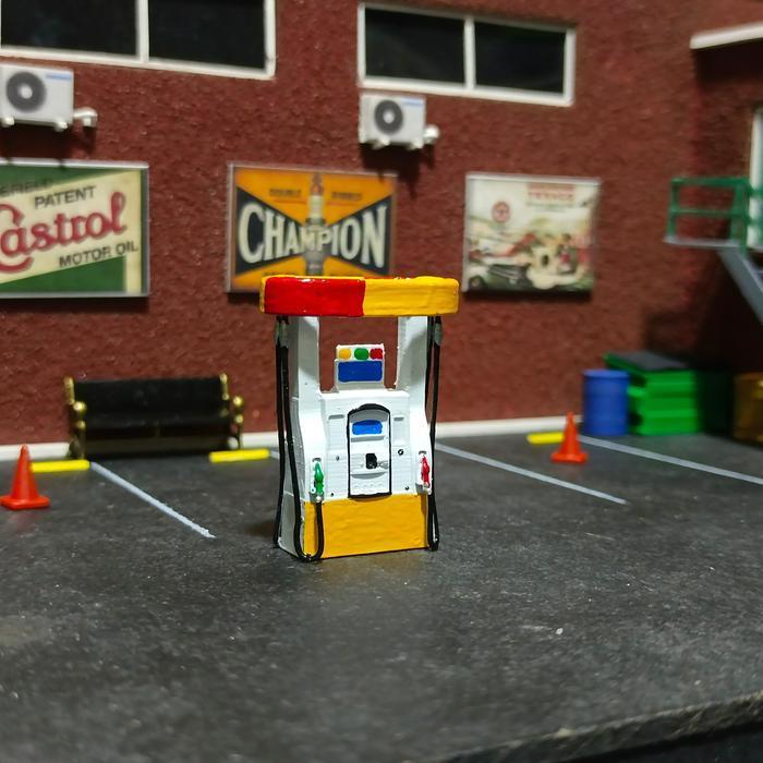 Skala 1/64 Miniatur Pom Bensin