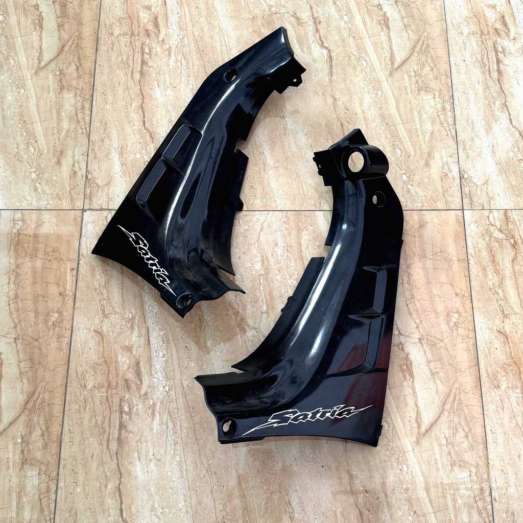Body Tengah Satria 120 S R RU Lumba Hiu Dek SET 2PCS HITAM SUZUKI ORI BEKAS COPOTAN