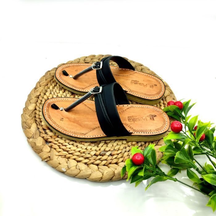 SANDAL KULIT TARUMPAHASLI TASIKMALAYA MERK TOHA  PRIA DEWASA