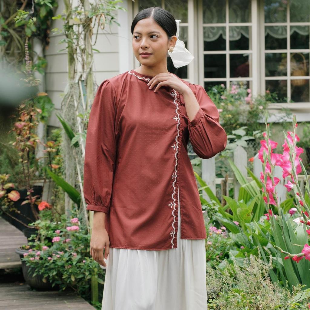 Haute57 Aksara Top & Set - Atkey Raya Collection - Setelah Dan Atasan Lengan Panjang Wanita Katun