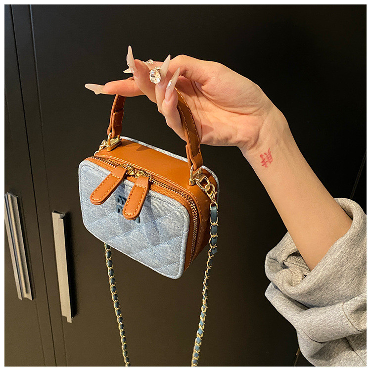 Tas kotak vintage wanita, tas tangan kecil, tas rantai bergaya Chanel, tas selempang model bucket.
