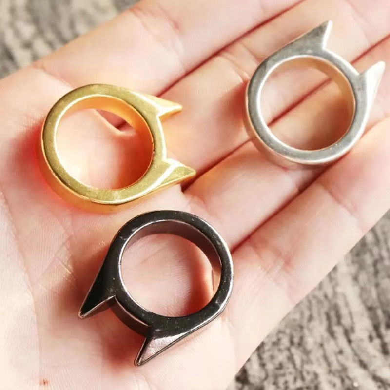 Rings Broken Window Cat's Ear Safety Survival Metal Defense Ring Self Defense Supplies Men/Women Out
