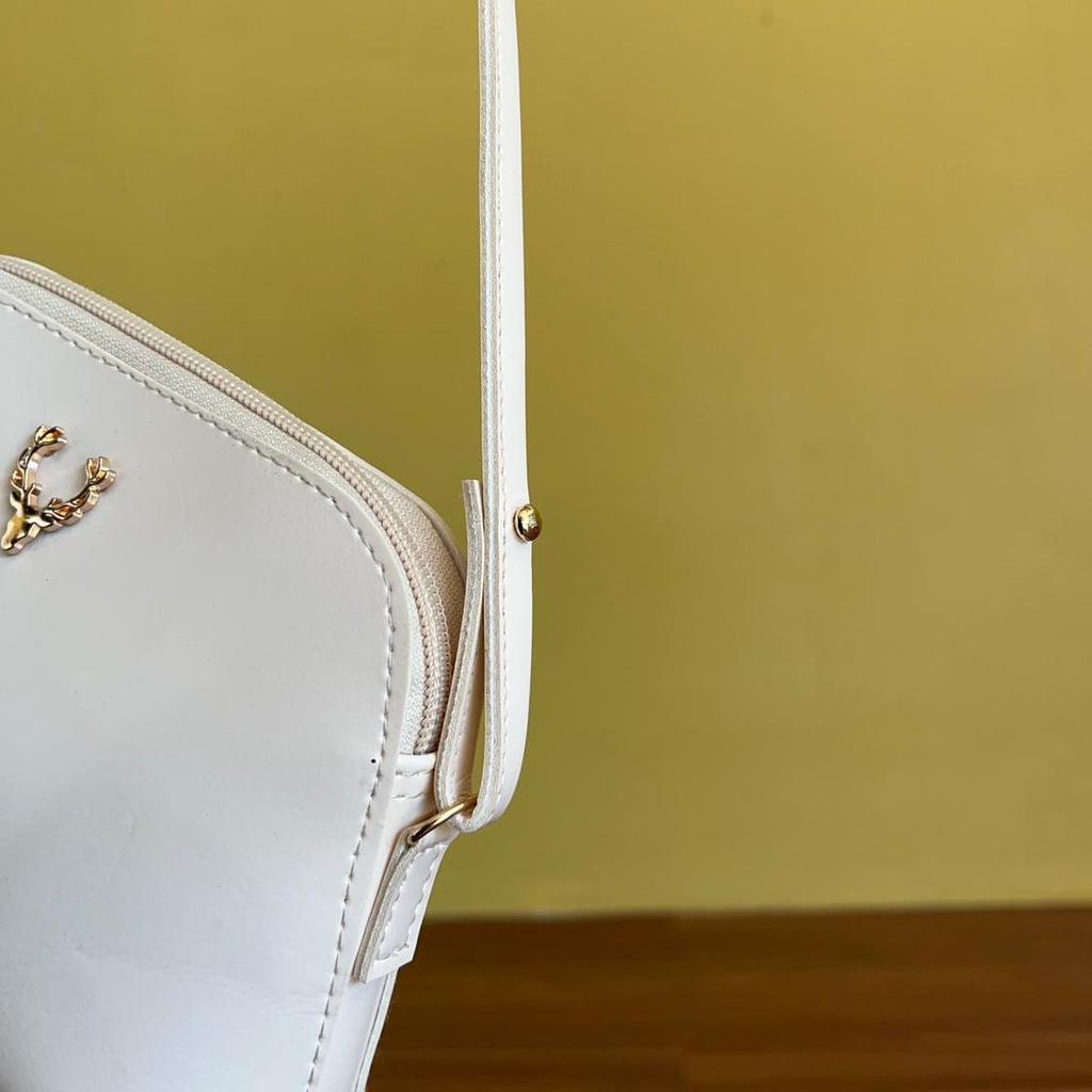 Tas Selempang Mini Wanita Simple Terbaru