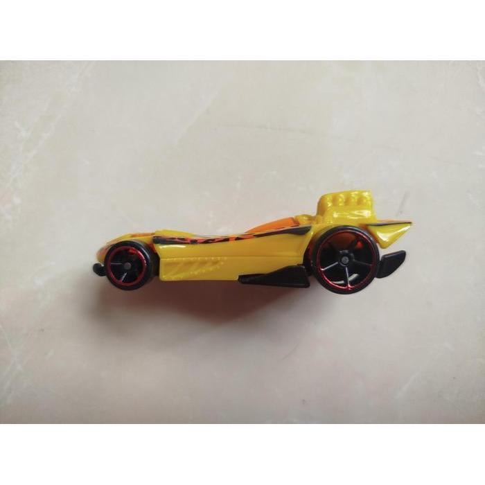 0385 MAINAN DIECAST LOOSE  HOT WHEELS - POWER BOMB YELLOW