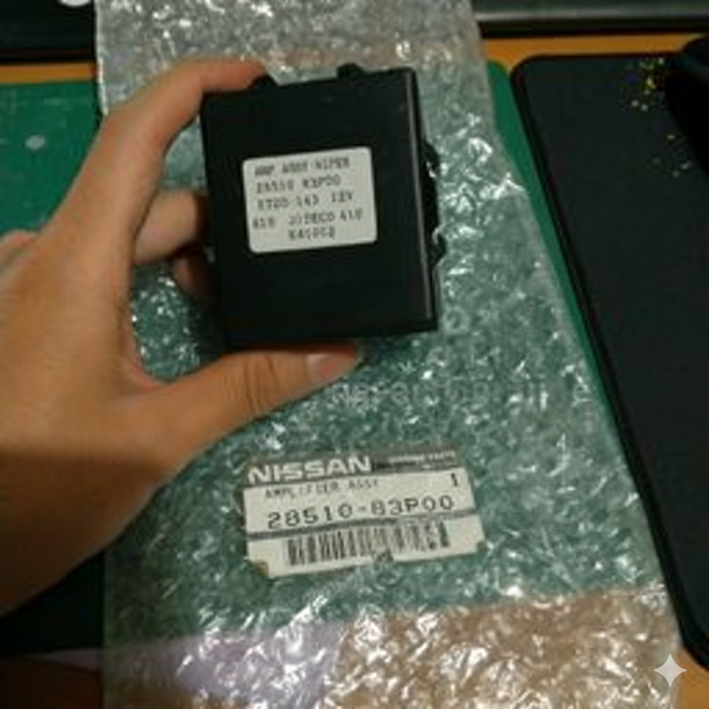 Terrano Relay wiper belakang original Nissan