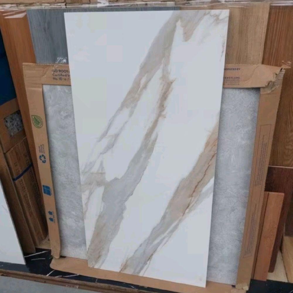 Granit Lantai Dan Dinding 60x120 Fiorano Gold Glazed Polish | Kilap | Glossy Product Infiniti