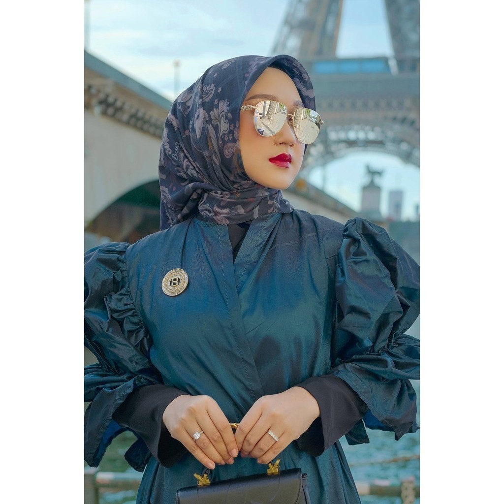 Buttonscarves The Autograph Voile Square XL - Bleu