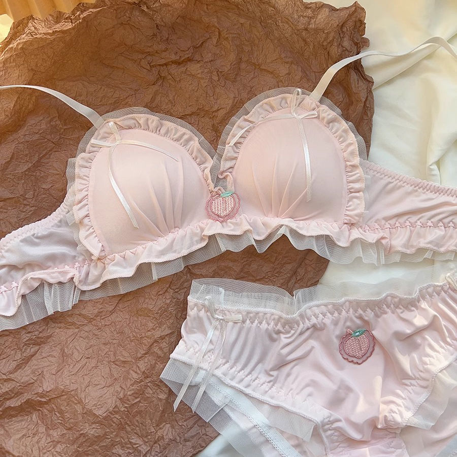 Set bra nirkabel yang lucu dan manis