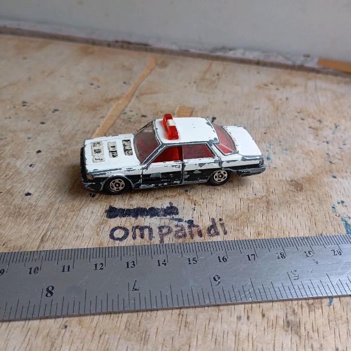 JJtoys diecast tomica mobil nissan cedric made in japan 2ND