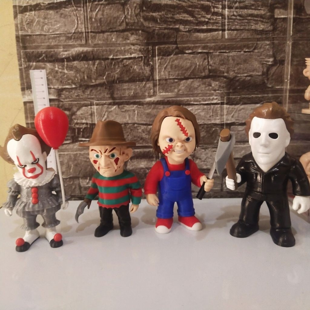 Mainan Figur Chucky, boneka plastik chuckyTinggi kurang lebih 10cm s/d 11cm