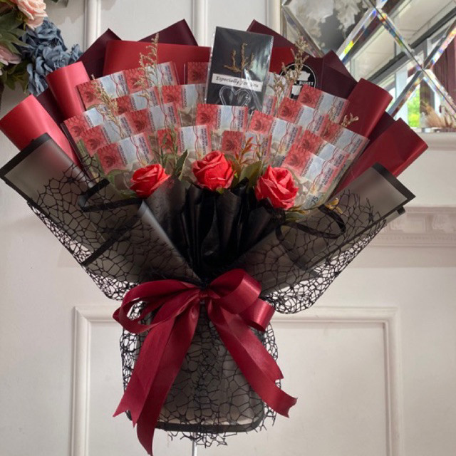 Buket uang kosong +bunga (kirim hari ini ) buket isi 10 20 30 40 50 60 100 lembar / buket kosongan t
