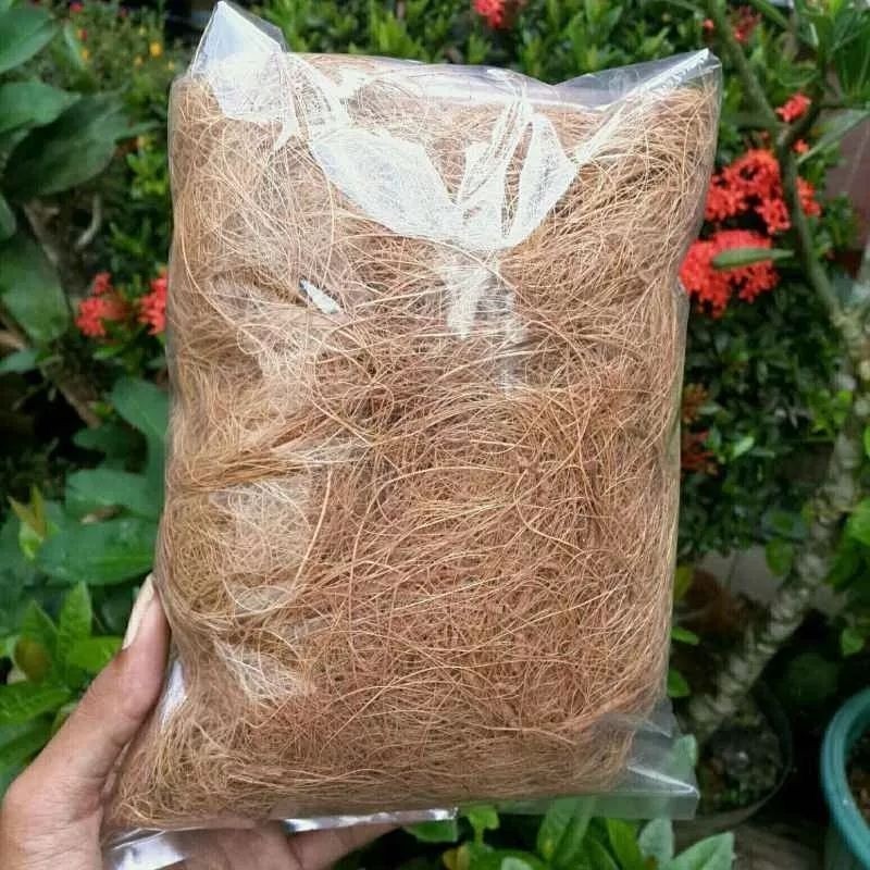Serat Serabut Kelapa 1kg Serabut Kelapa Cocofiber Halus  (Sovenirstore)