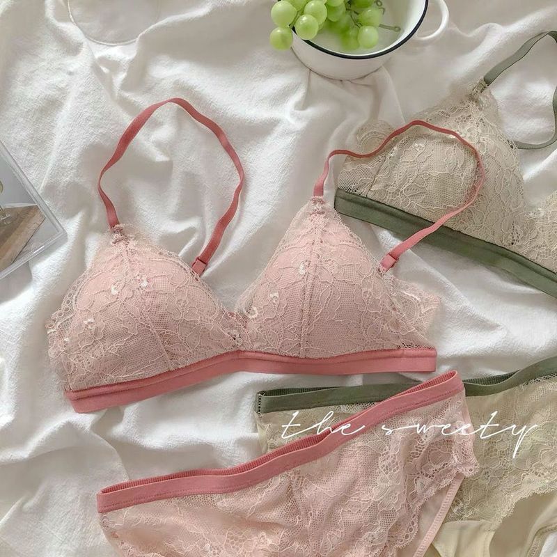 [Bisikannya][COD] Bra Cup Segitiga Renda Modis Terbaru Bra Tanpa Tali Tipis Tanpa Kawat