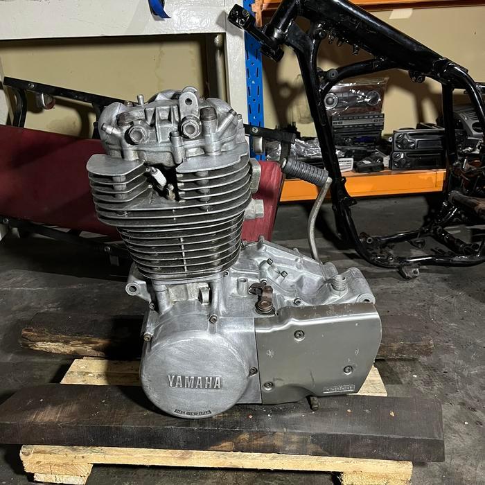 MESIN YAMAHA SR400 (ENGINE ONLY)
