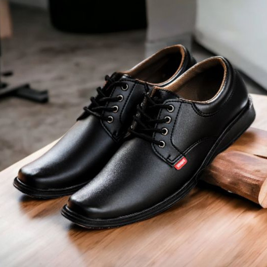 Sepatu Pantofel Pria Casual Hitam Kerja Buat Lamaran