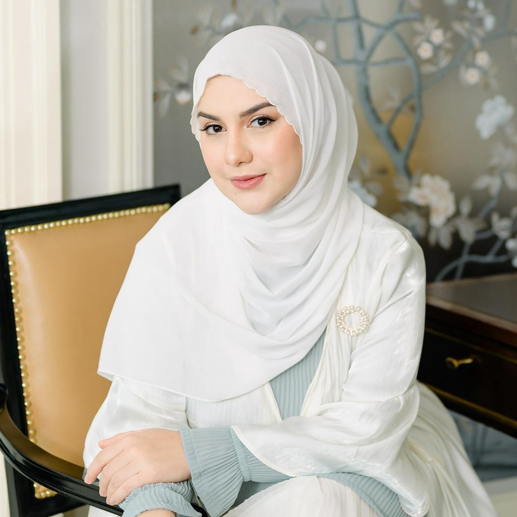Lozy Hijab - Dyna Classic Shawl (Pashmina Embroider Ceruty Bordir Premium)