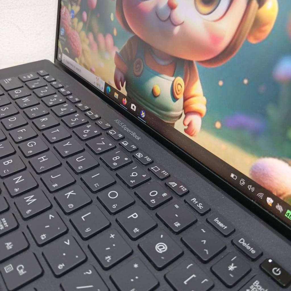 laptop  laptop ASUS Expertbook B9450FA ram 16Gb ssd 256 CORE i7 Gen16 ringan