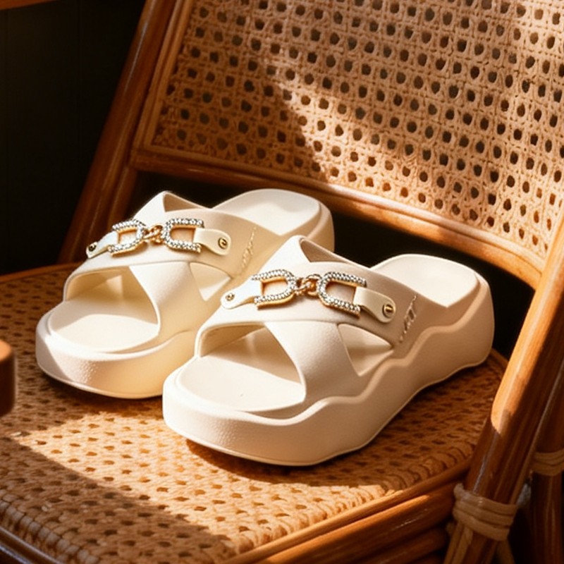 Sandal Karet Wanita Empuk Sandal Harian Wanita Korea Sandal Rumahan Wanita EVA Dewasa Teplek Elegan