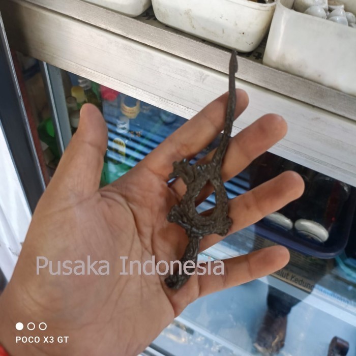 keris naga runting ajimat sepuh mataram milik sunan bonang full kuning bisa dibandingkan dgn toko yg
