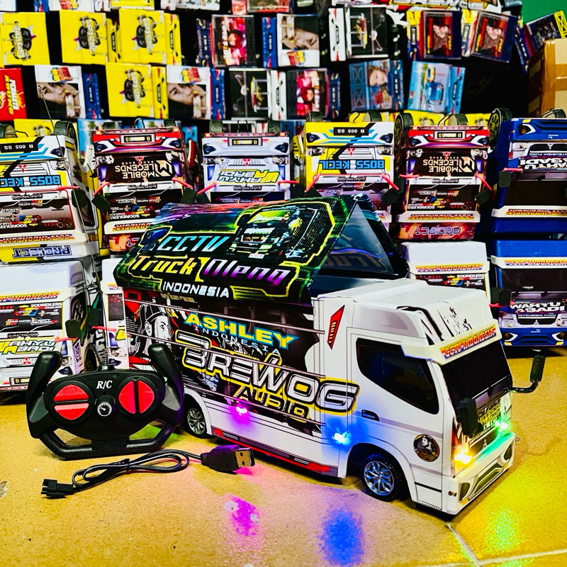 PROMOMiniatur Truk Oleng Remot Control Batu Cas,Mainan Truk Oleng Remot Bisa Costum Foto Dan Nama Pa