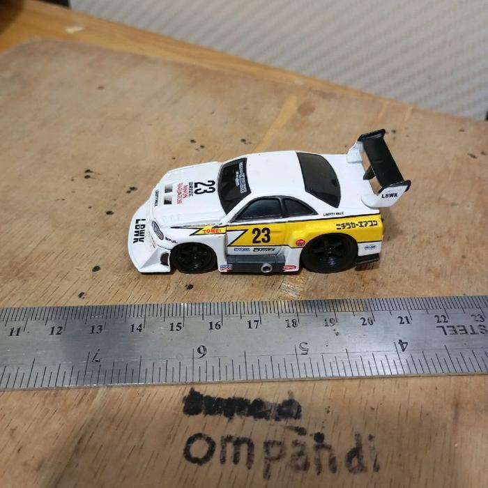 diecast maisto nissan Skyline LBWK 2ND
