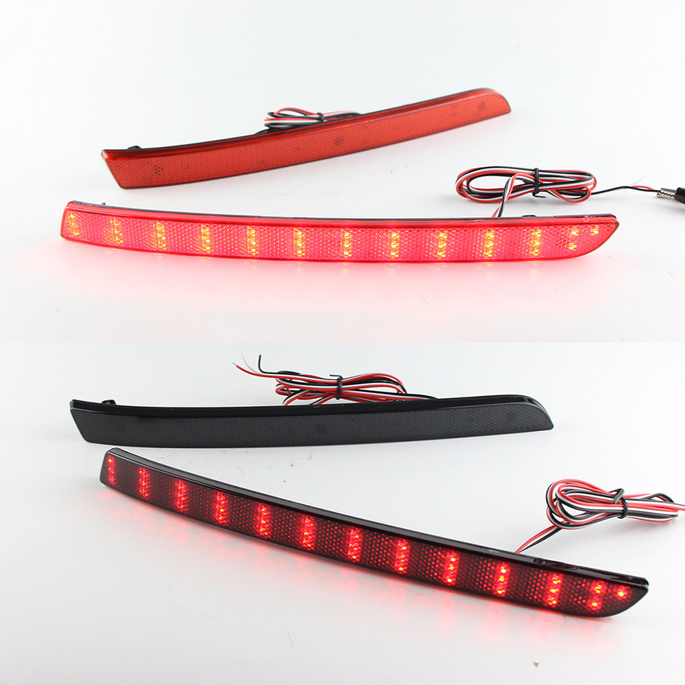 2PCS RED LED Rear Bumper Reflector Light 7E0945105A,7E0945106A For VW T5 TransporterCaravelleMultiva