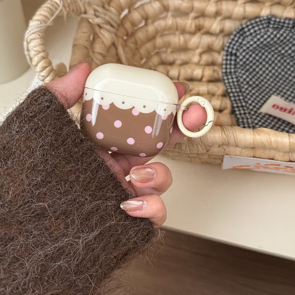 Sweet Minimalist Cake Pink Brown Wave Point With Hook Earphone Case Cover for AirPods 1 or 2 3 4 Pro