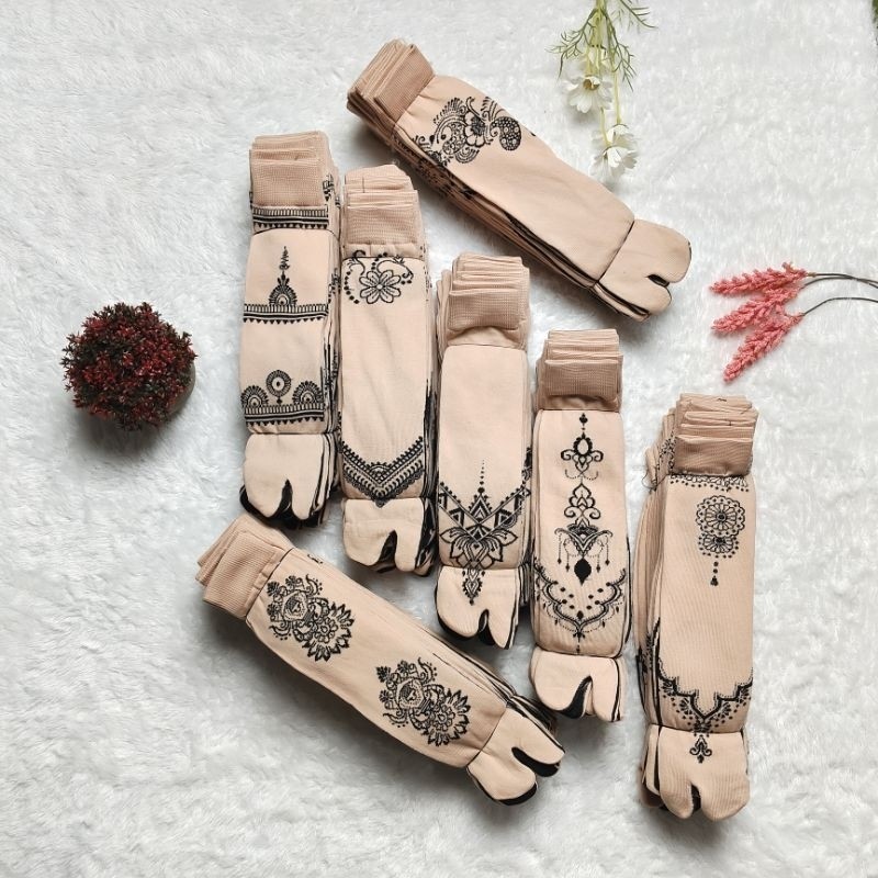 TERLARIS (12 Pasang) Promo Kaos Kaki Jempol Telapak Hitam Motif Batik | Kaos Kaki Jempol Motif Batik