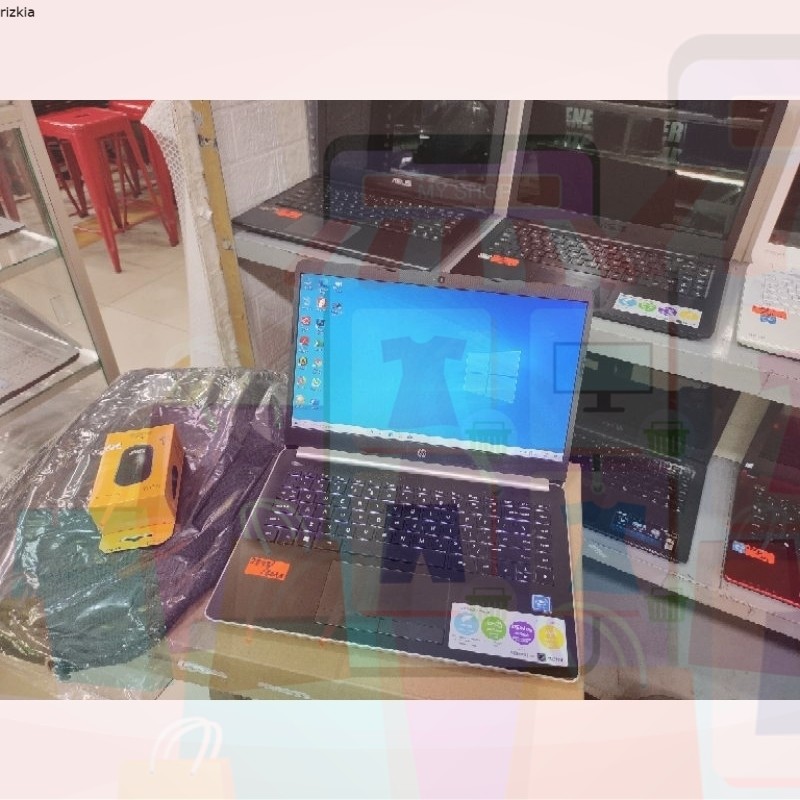 Laptop Leptop HP Celeron RAM 4GB SSD 128GB Mulus Seperti Baru Rizkia