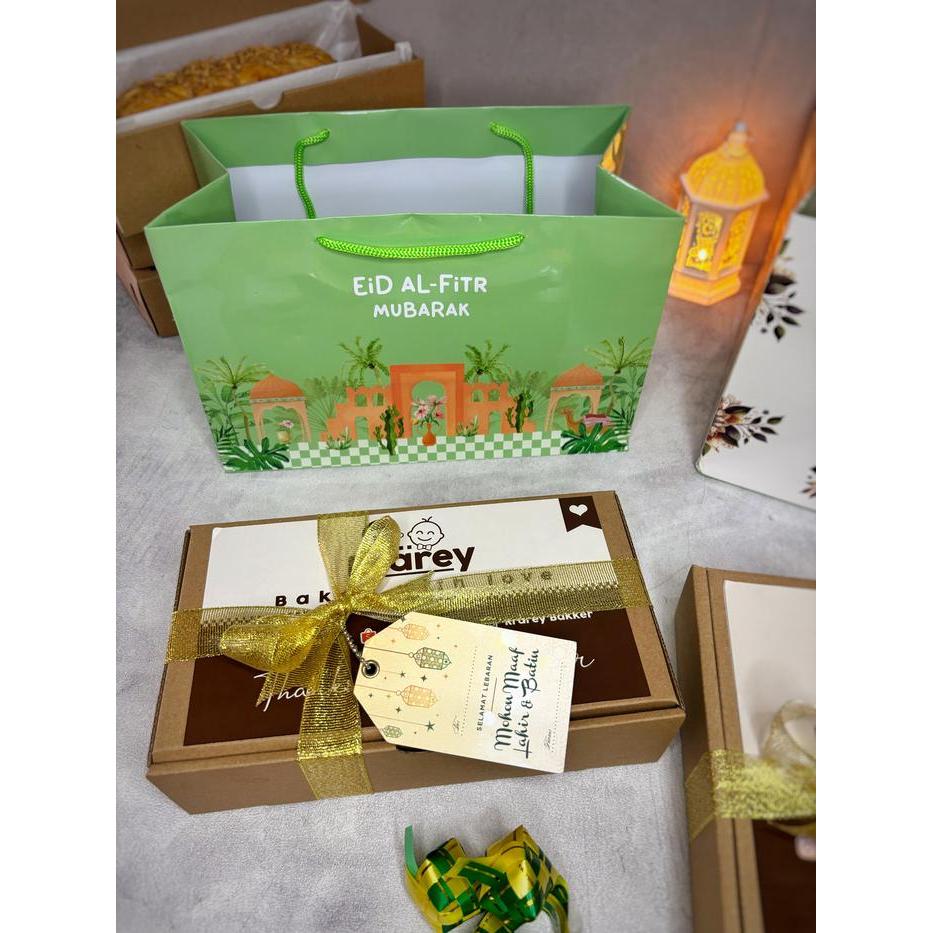Parsel Ramadan Picnic Roll dan Brownies Pastry Rrarey Bakker Hampers - Plastic Bag [Terlaris]