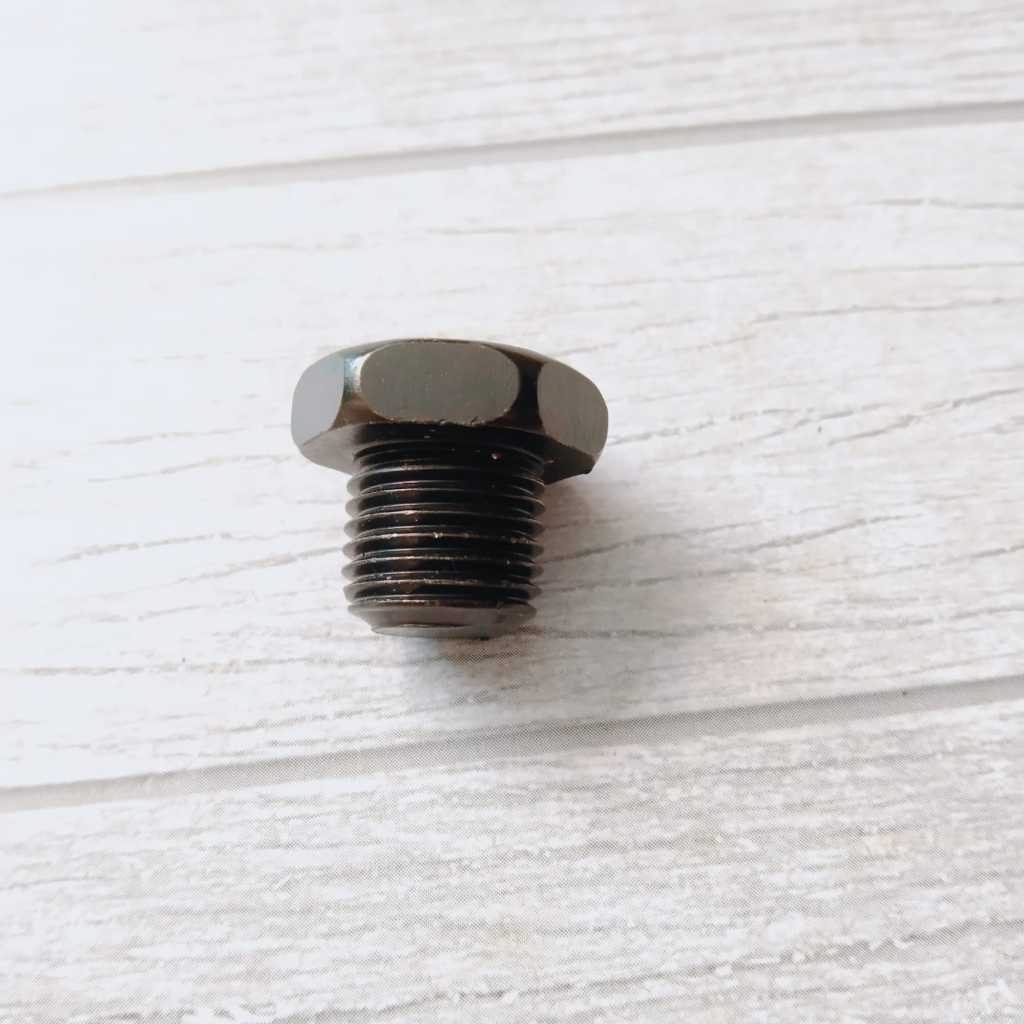 BAUT KUNCI 17 BAUT BAJA WARNA HITAM 12X10MM /