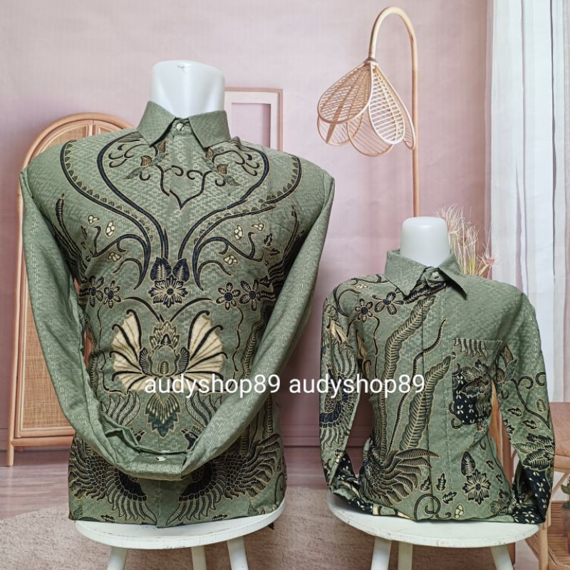 Gaya Outfit Batik couple ayah anak Tunik bahan dobi premium lapis furing warna hijau sage