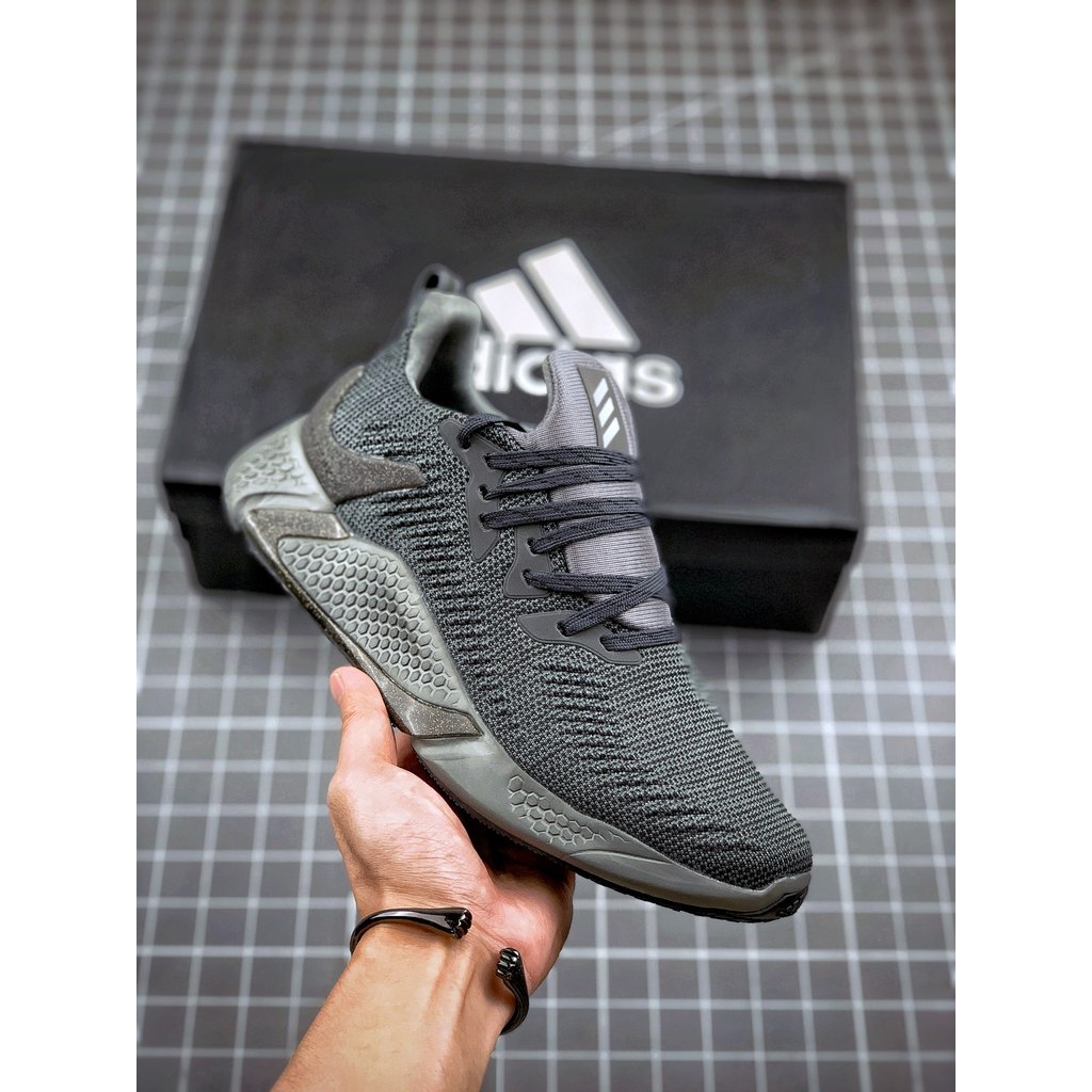 Adidas AlphaBounce Instinct M
Alfa 10 Generasi Sepatu Teknologi Jaka Baru
Benar tinggi peluru ringan