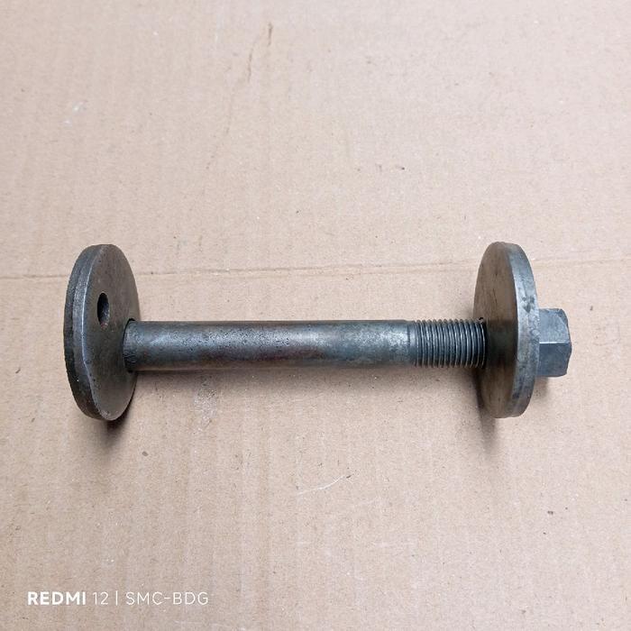 baut baud arm sayap bawah low arm toyota kijang 5k asli original copotan