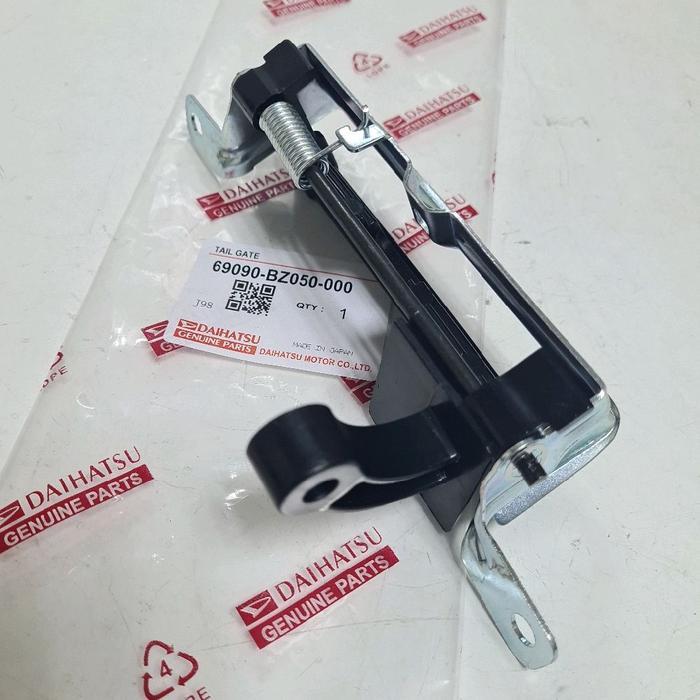 HANDLE BAGASI GRANMAX HANDLE PINTU BELAKANG GRANMAX 69090-BZ050 QUALITY