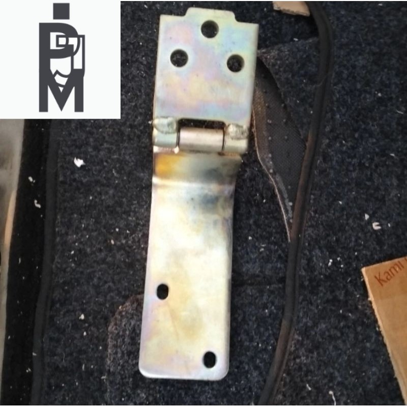 ENGSEL PINTU BELAKANG PANTHER MINIBUS