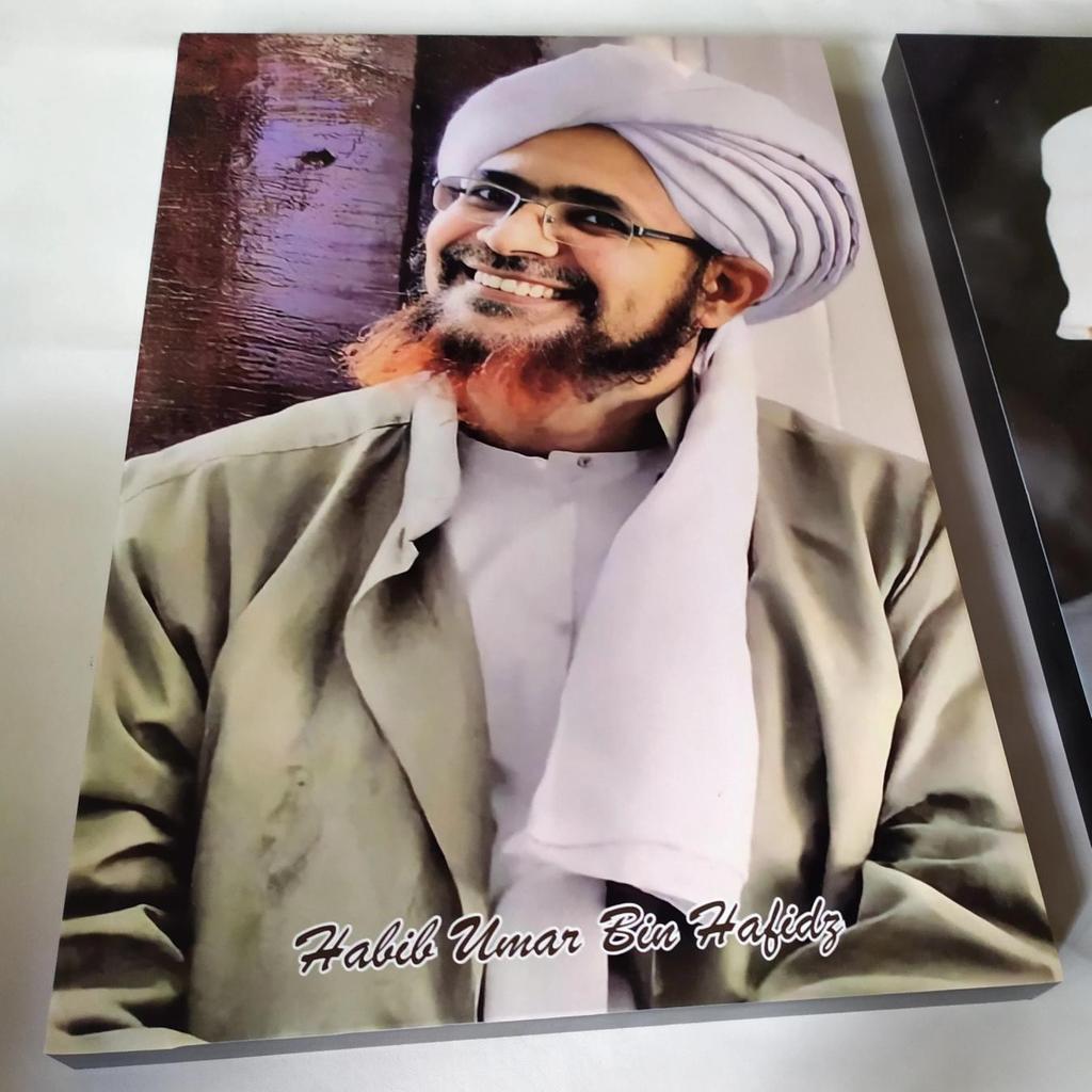 Natagama bingkai dan foto ulama habib umar habib lutfi habib jafar ukuran besar
