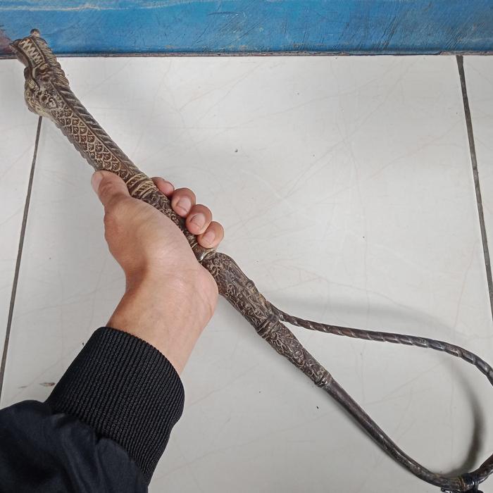 Cambuk Cemeti Naga Hitam Perunggu Antik NH2