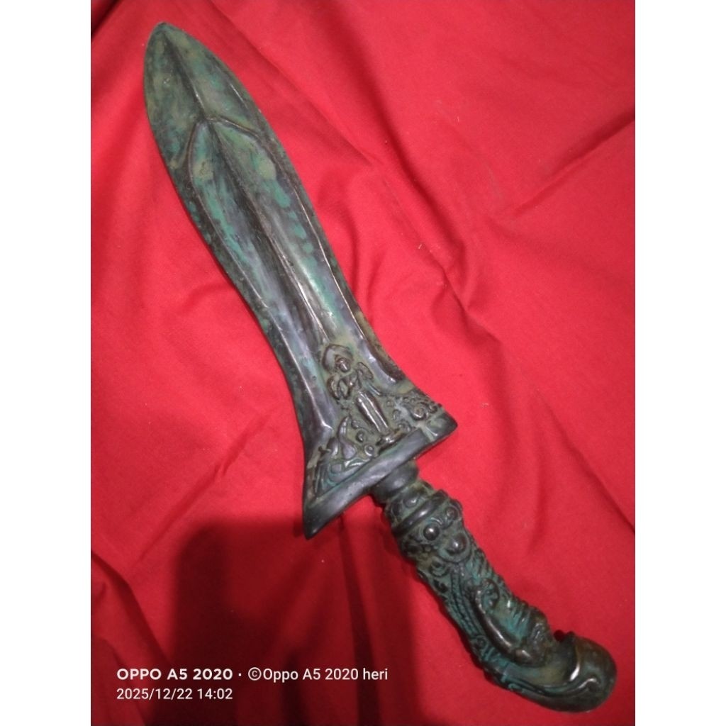 PAJANGAN HADIAH DEKORASI BETOK BAHAN KUNINGAN