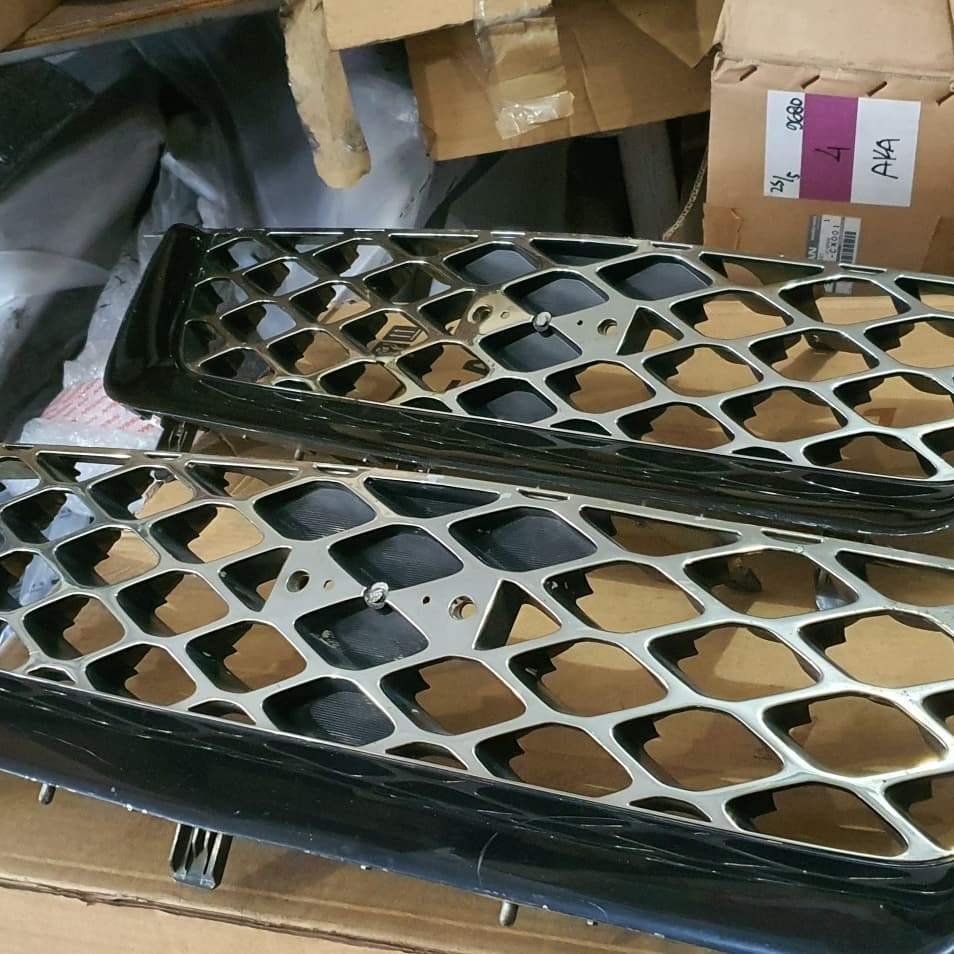 Grille grill Nissan xtrail T30 Original