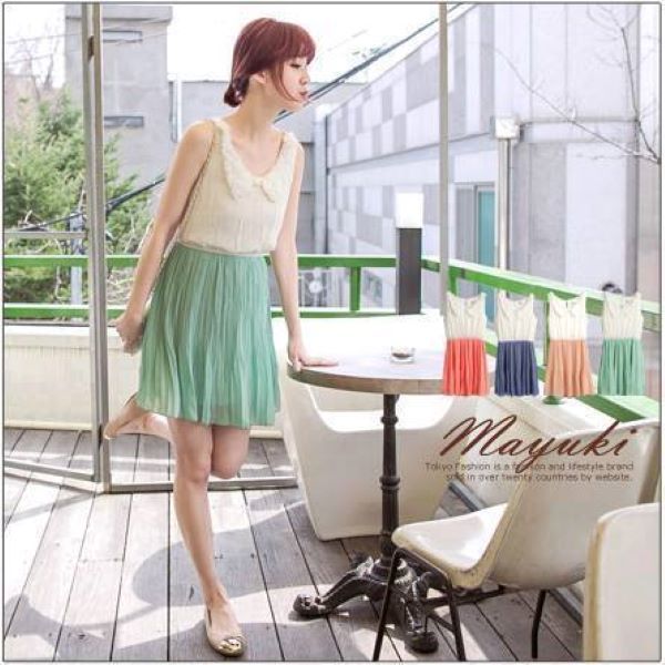Dress Plisket Tanpa Lengan