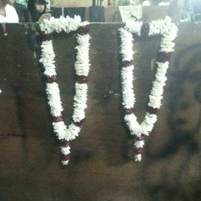 Bunga kalung bunga asli kalung bunga penyambutan tamu