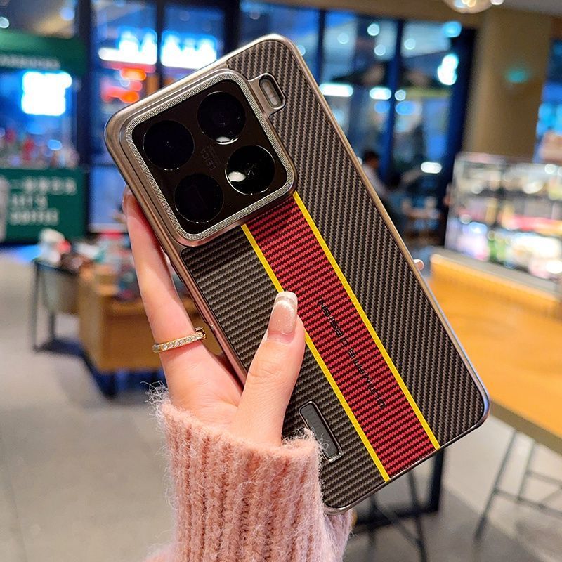 Casing Ponsel Tahan Guncangan Motif Serat Karbon Warna Merah Kuning Cocok untuk Xiaomi 15 Pro Casing