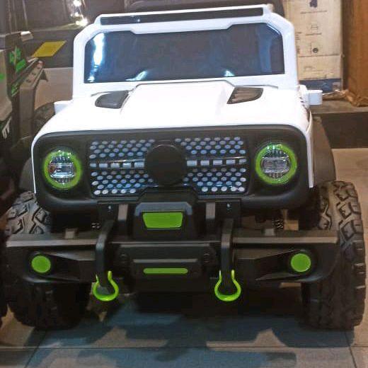 Mobil Mobilan Anak Jeep Aki Besar Bisa Dinaiki Mainan Remot Kontrol RC